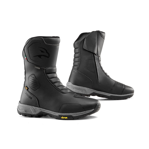 Falcoboots Warden boots 1