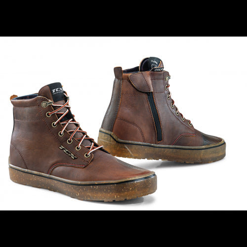 "DARTWOOD WP BROWN 38"